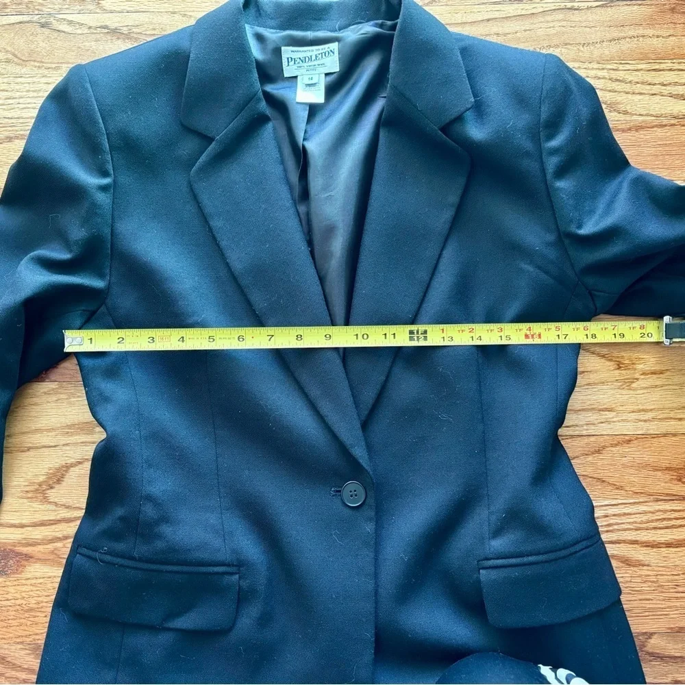 Pendleton Black Women's Pantsuit - all wool - 14 Petite